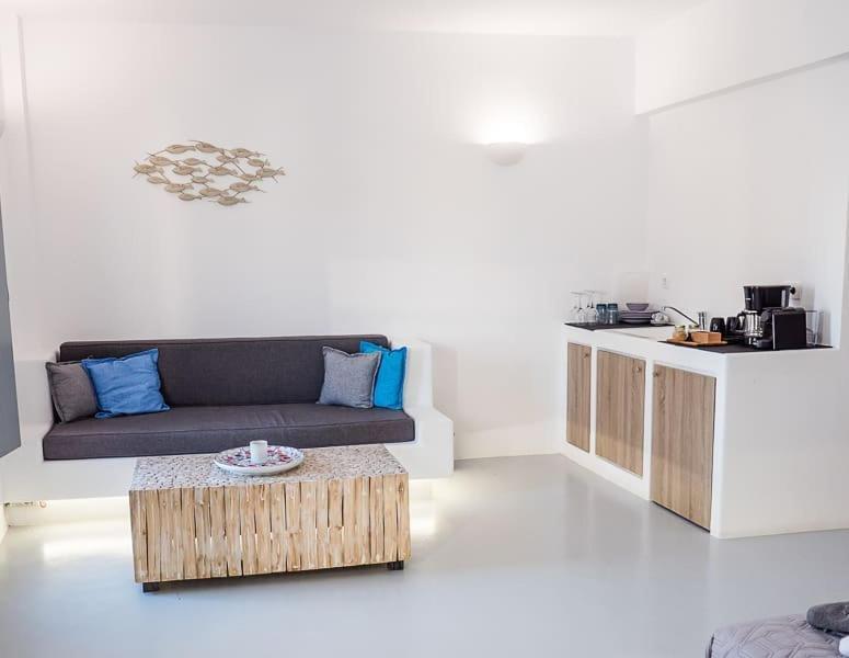 Majestic Sky Luxury Suites Megalochori  Dış mekan fotoğraf